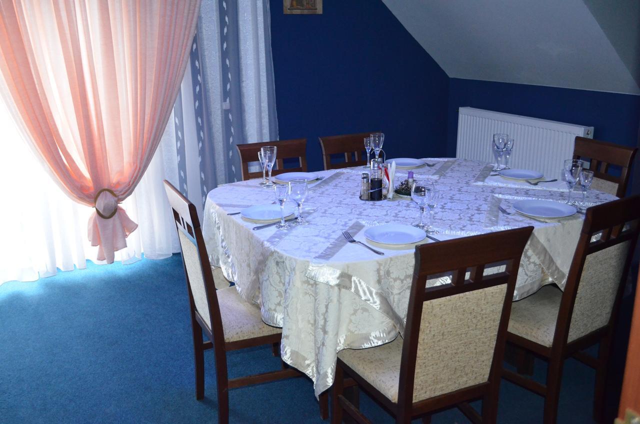 Hotel Fiyesta Starokostyantyniv 外观 照片
