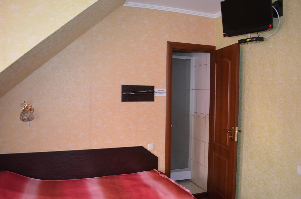 Hotel Fiyesta Starokostyantyniv 外观 照片