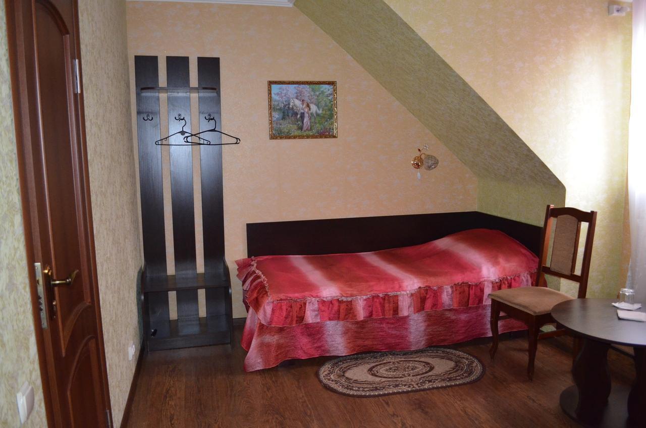 Hotel Fiyesta Starokostyantyniv 外观 照片