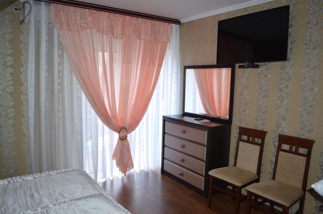 Hotel Fiyesta Starokostyantyniv 外观 照片
