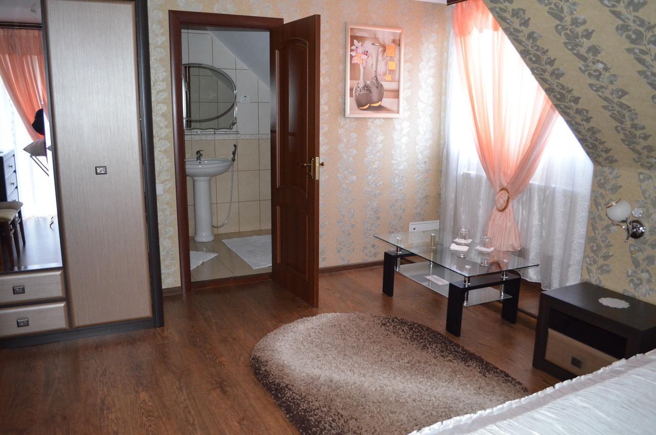 Hotel Fiyesta Starokostyantyniv 外观 照片