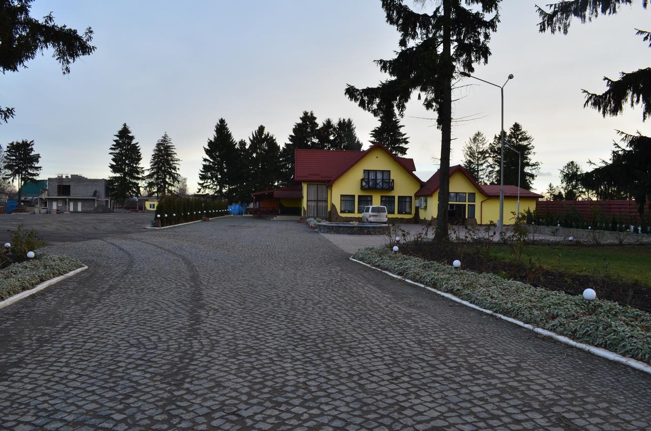 Hotel Fiyesta Starokostyantyniv 外观 照片